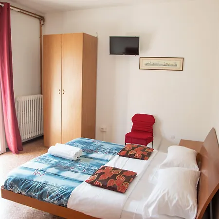 Venice Concordia Guest house 2*