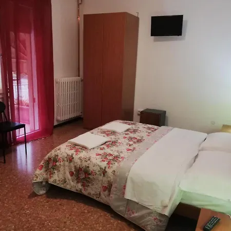 Venice Vacation Guest house Marghera