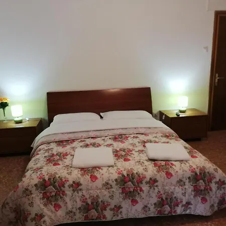 Guest house Venice Vacation 2*